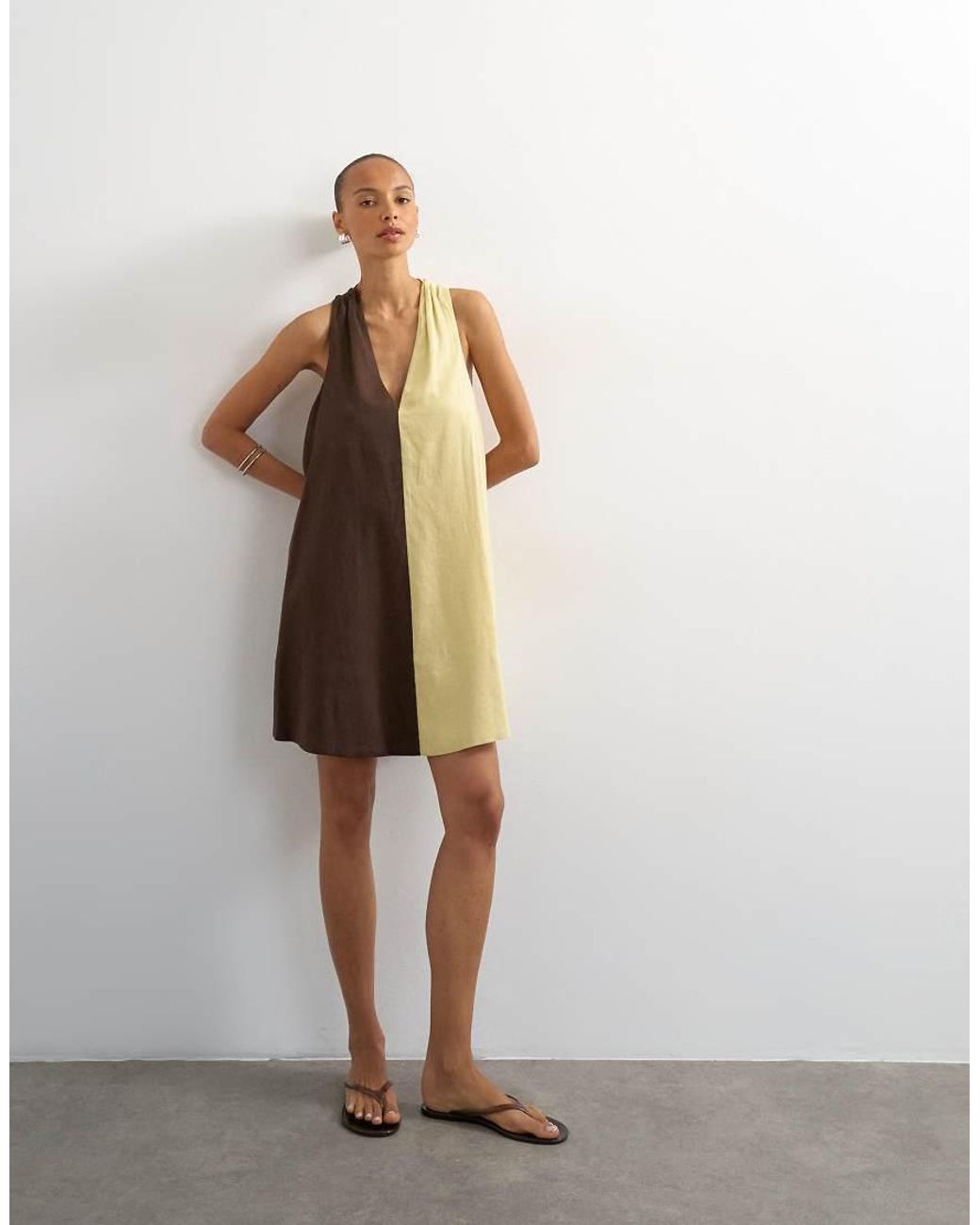 TOPSHOP Natural Linen Rich Halter Deep Hem Mini Trapeze Dress