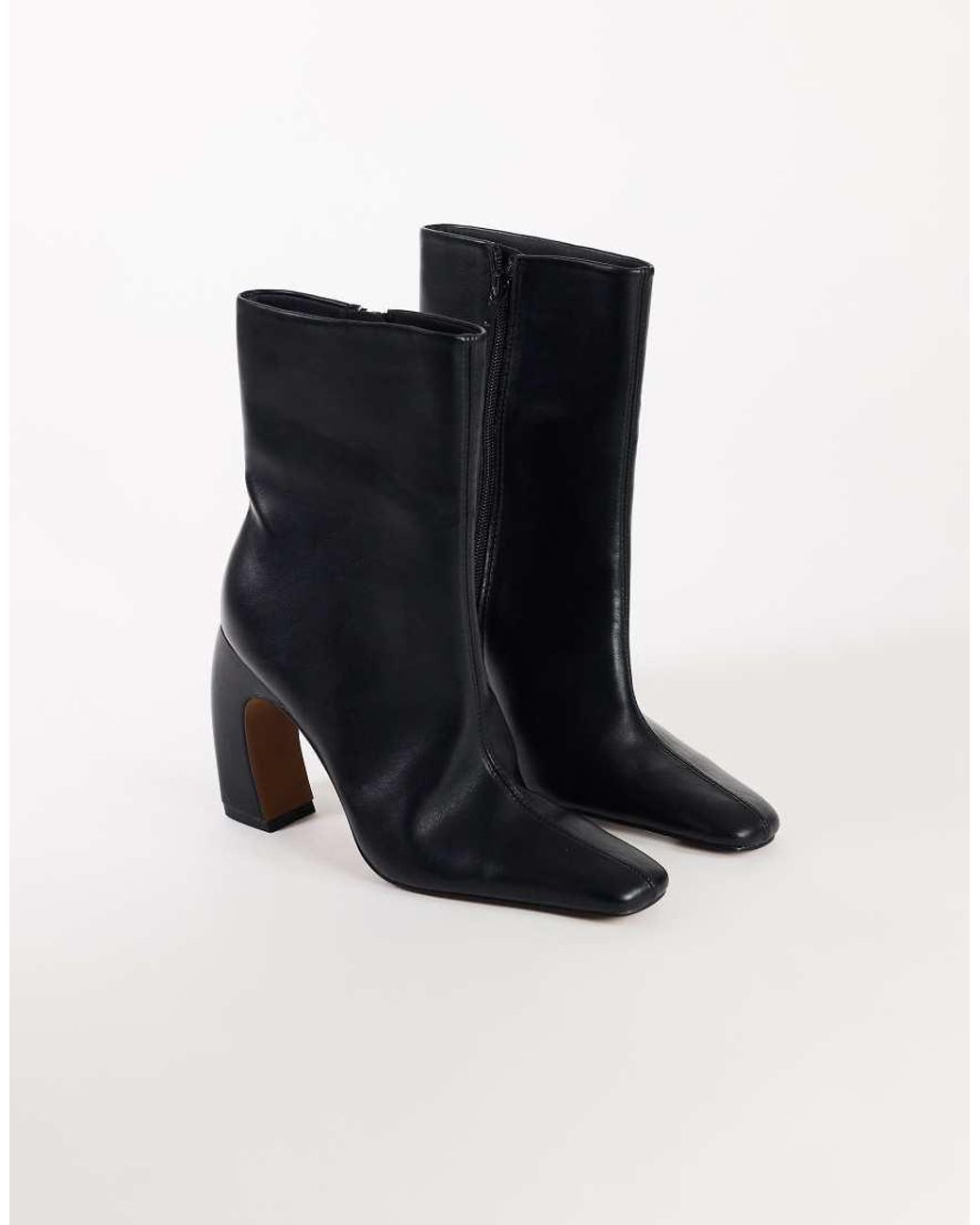 TOPSHOP Black Karter Curved Heel Ankle Boot