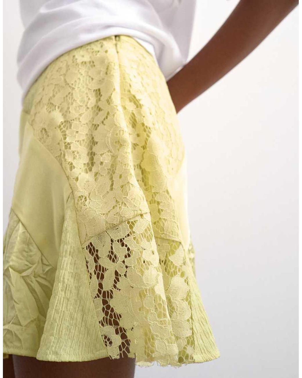 TOPSHOP White Mixed Fabric Satin Flippy Mini Skirt