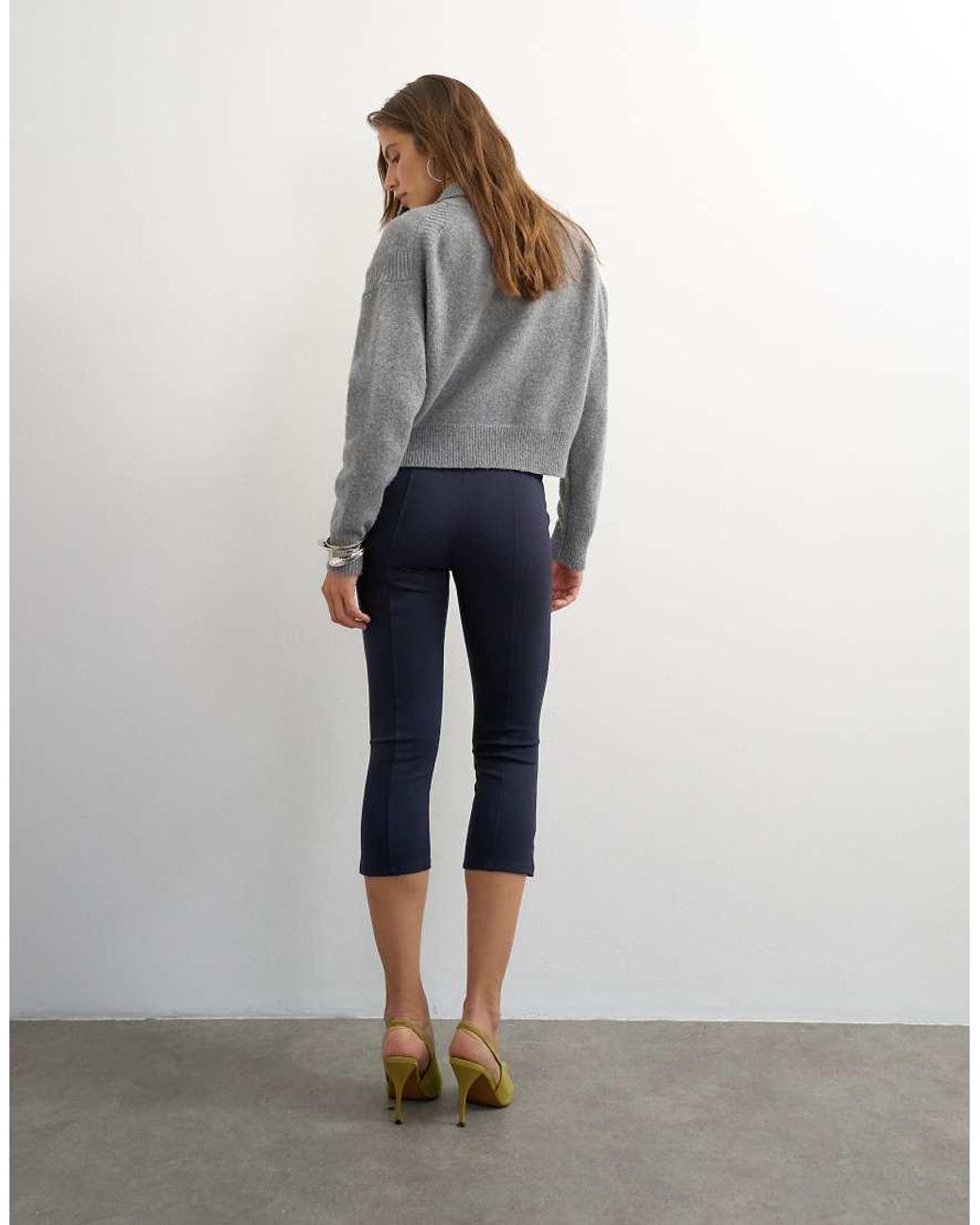 TOPSHOP Gray Ponte Capri Leggings