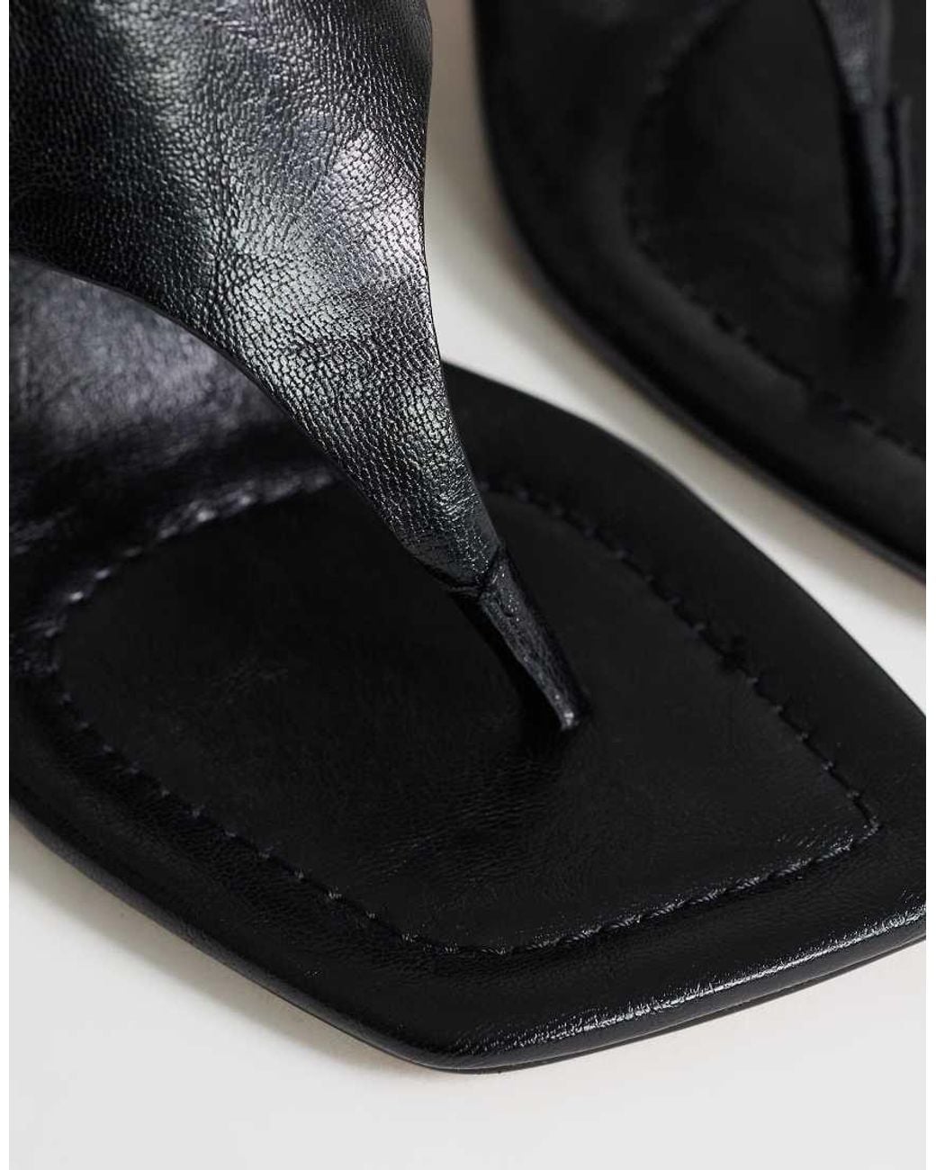 TOPSHOP Black Elodie Toe Thong Mid Heeled Mule