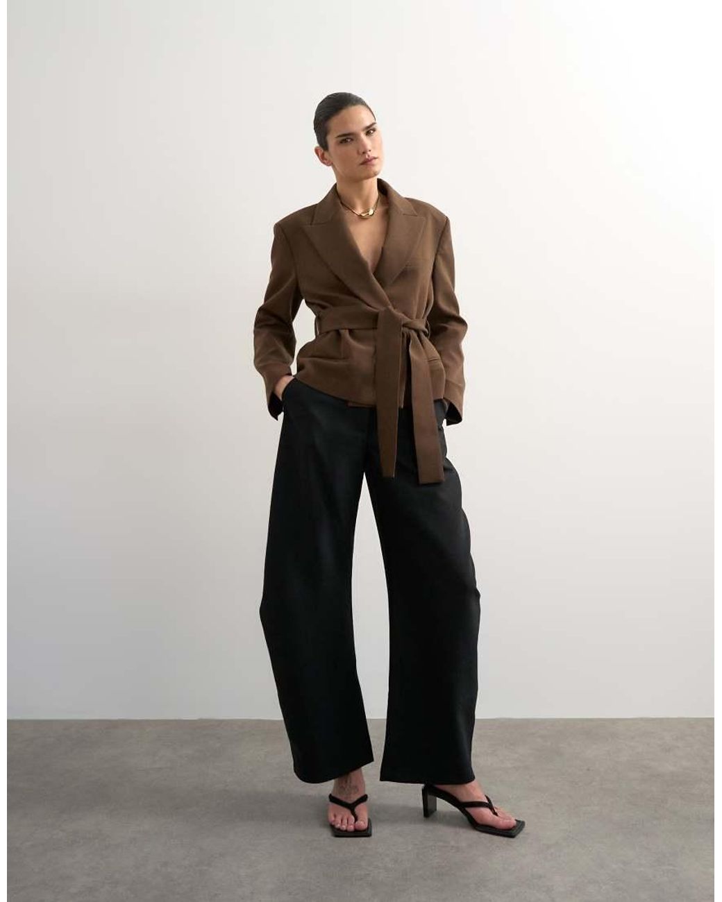 TOPSHOP Brown Cropped Belted Boxy Blazer