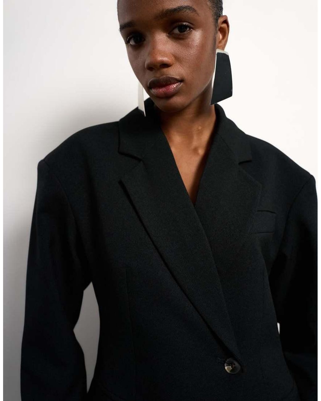 TOPSHOP Black Cinched Padded Shoulder Blazer