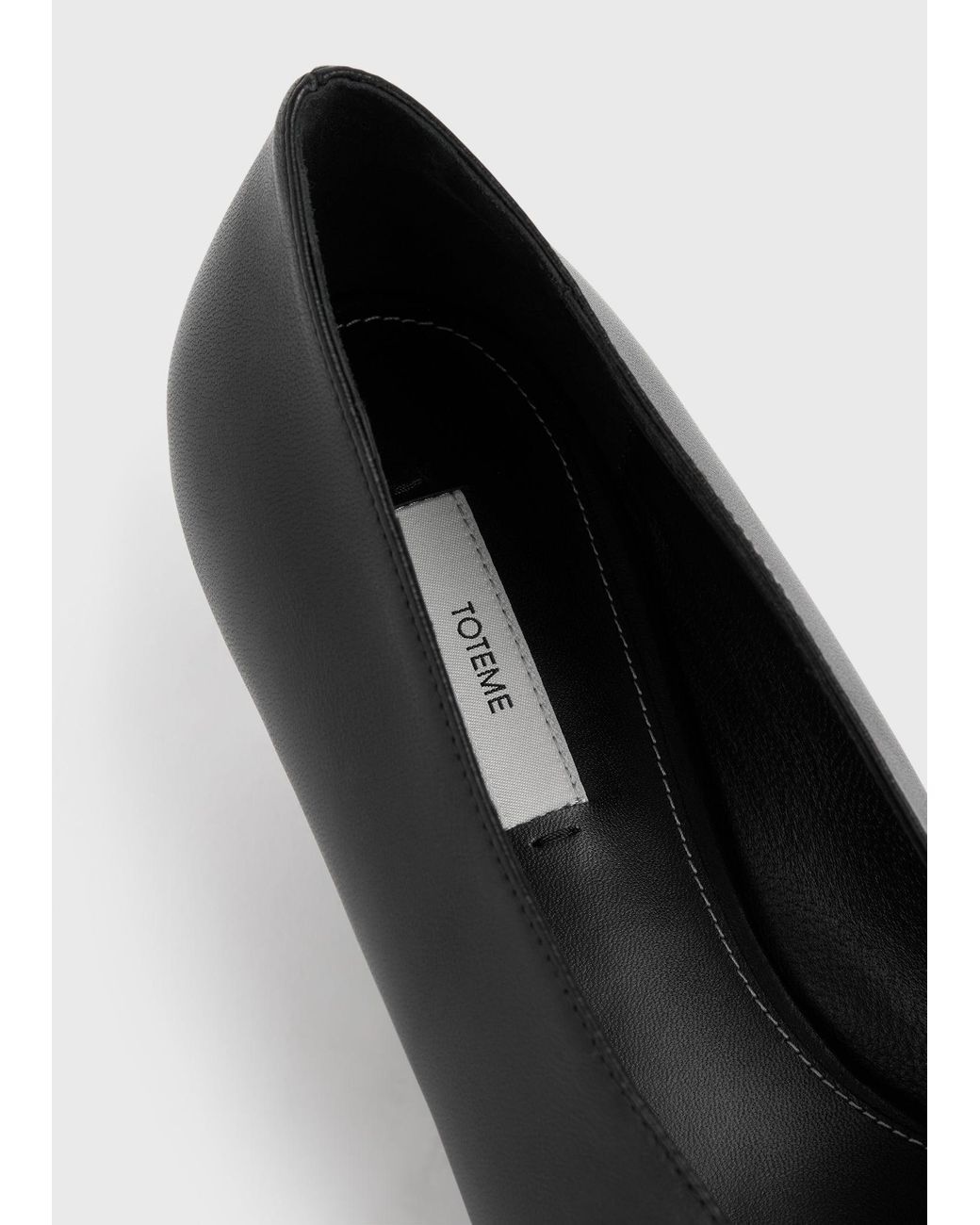 Totême White Sharp Nappa Kitten Pumps