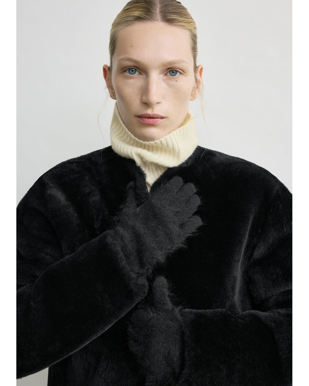 Totême Black Brushed Cashmere Gloves