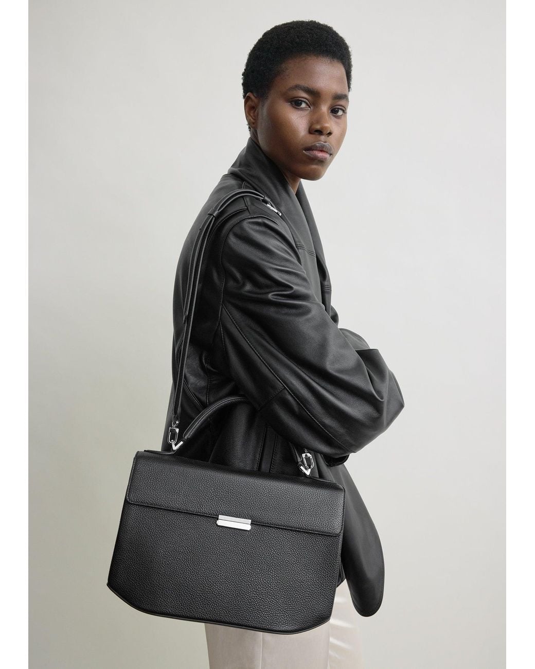 Totême  Black Clip Grained-Leather Top Handle