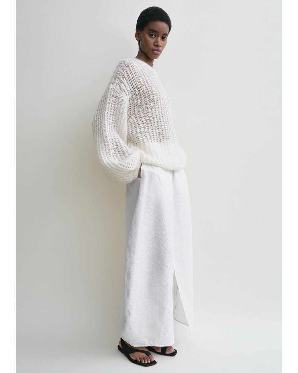Totême White Puffed Knit Off