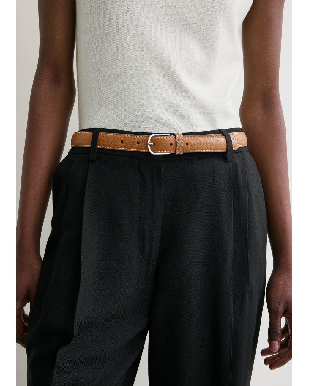Totême White Slim Grained-Leather Belt