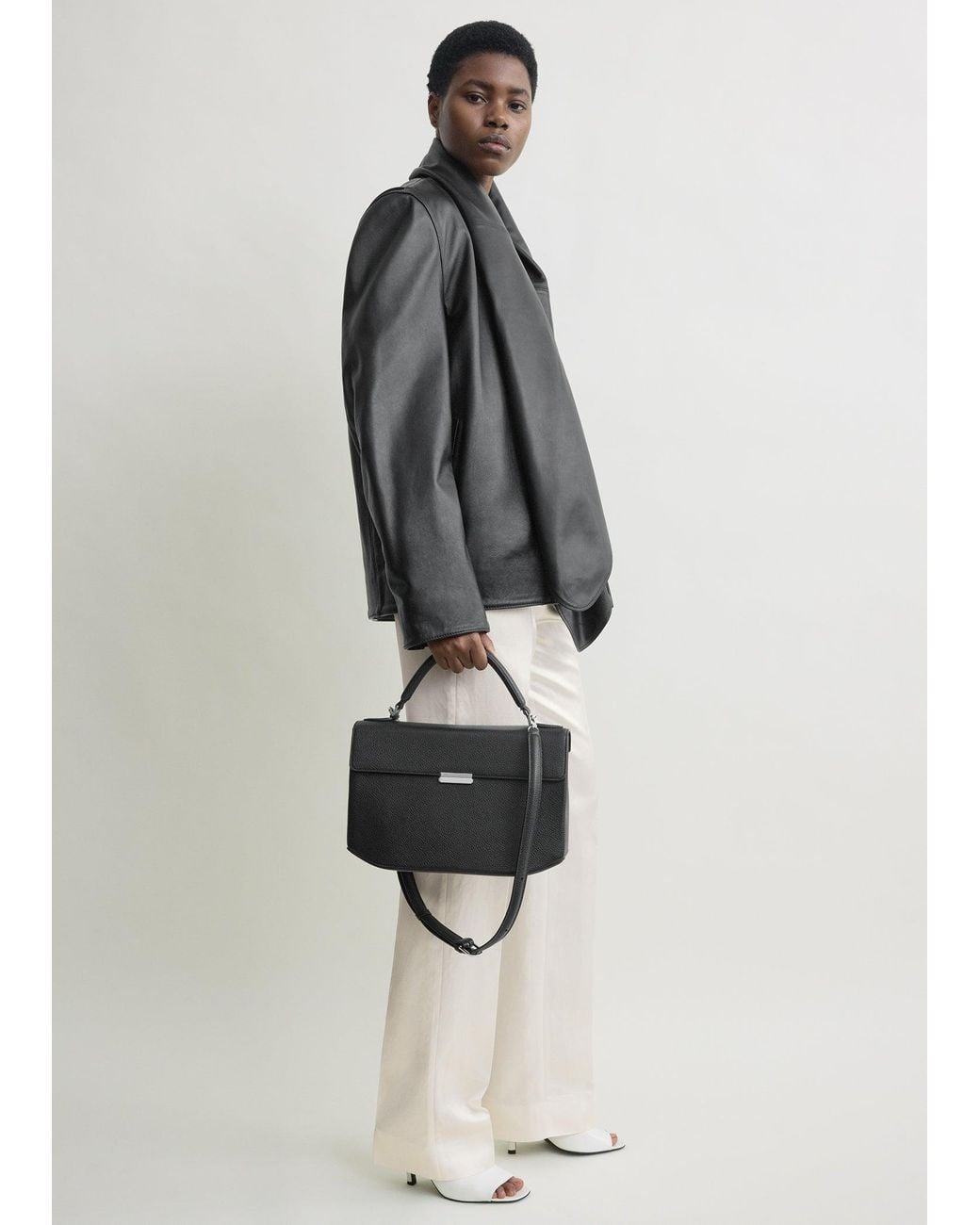 Totême  Black Clip Grained-Leather Top Handle