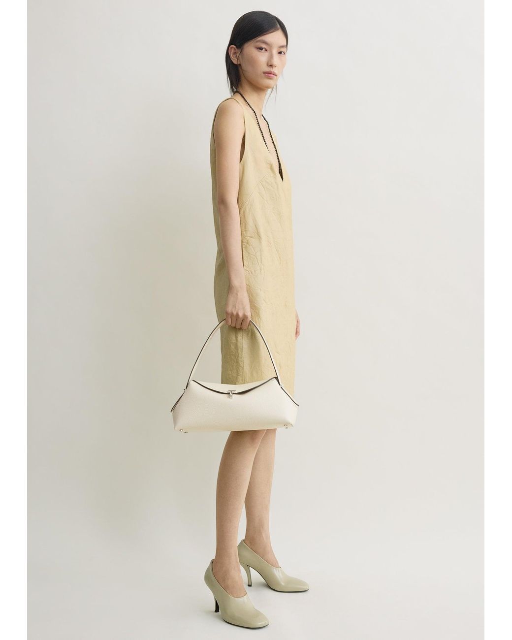 Totême Natural T-Lock Grained-Leather Shoulder
