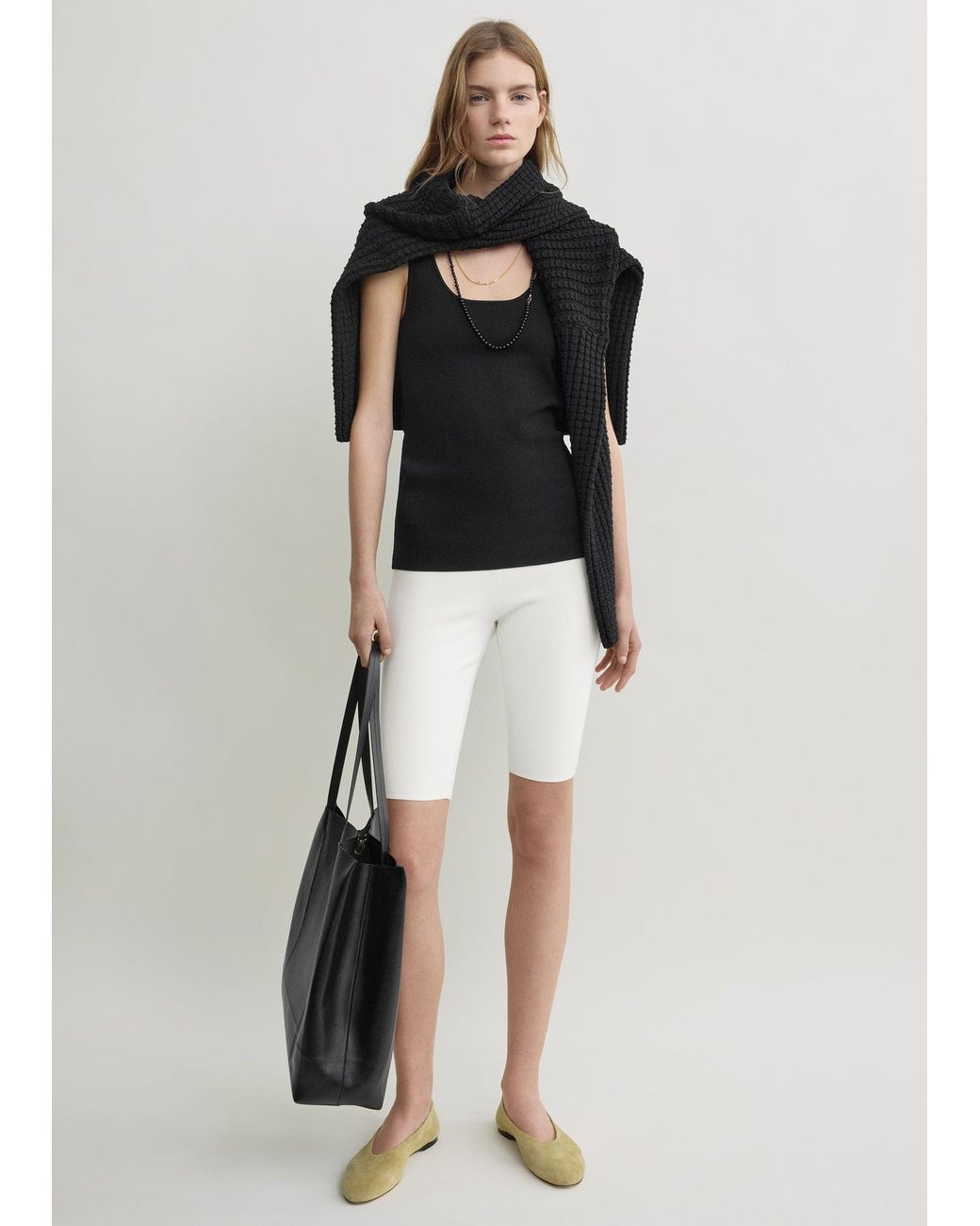 Totême White Capri Knit Shorts