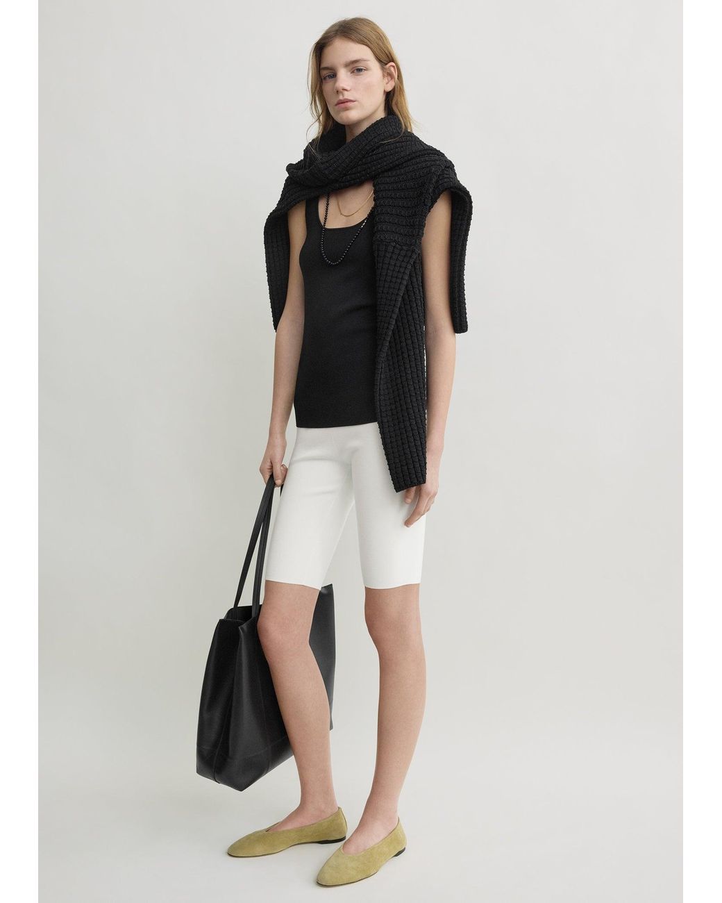 Totême White Capri Knit Shorts