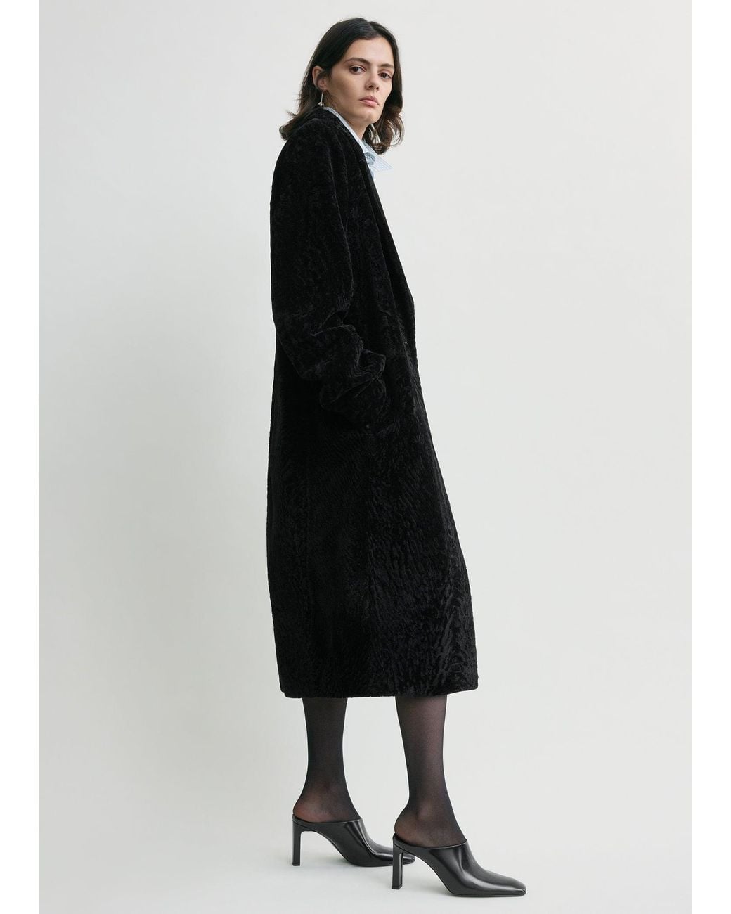 Totême Black Classic Shearling Coat