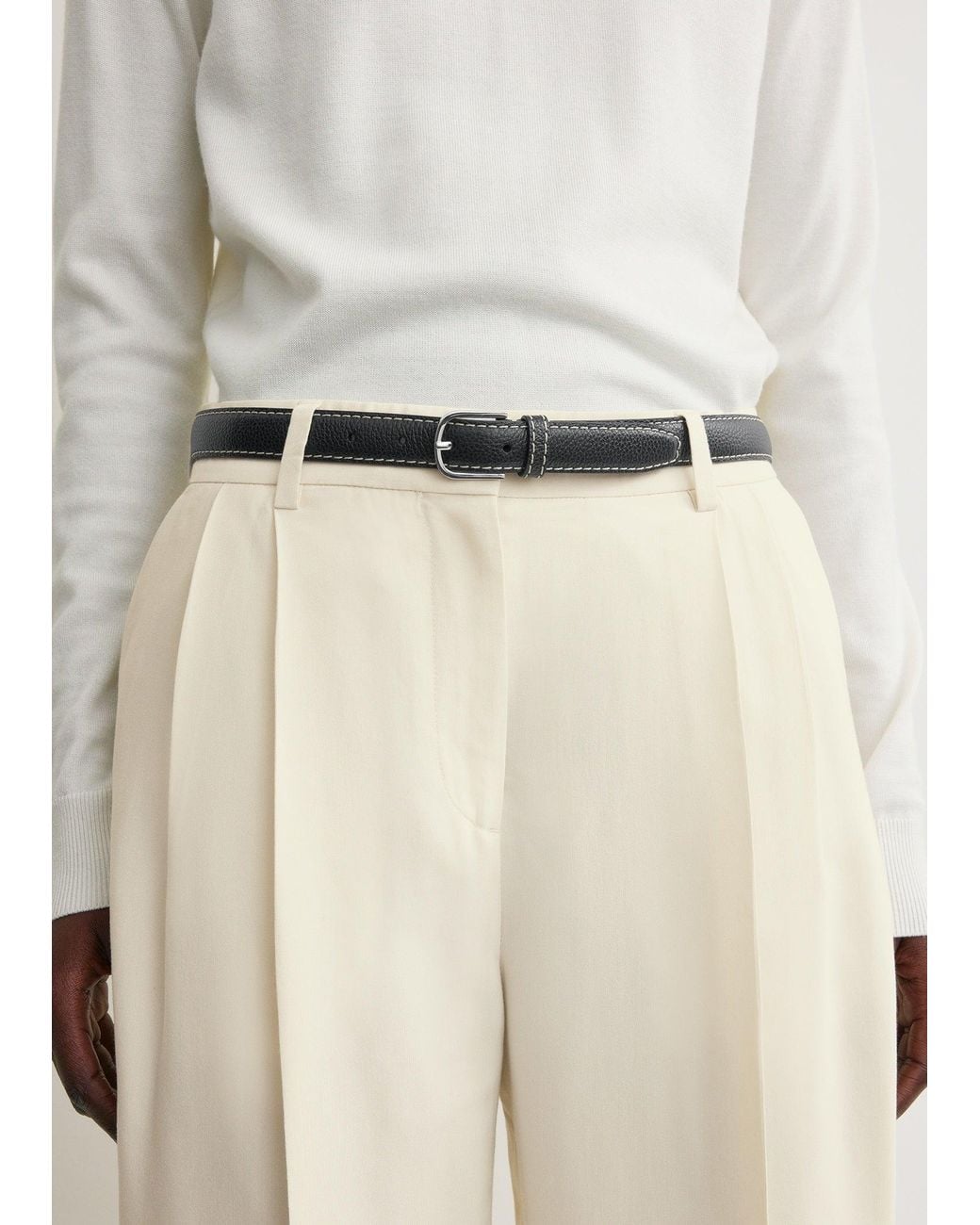 Totême  White Slim Grained-Leather Belt