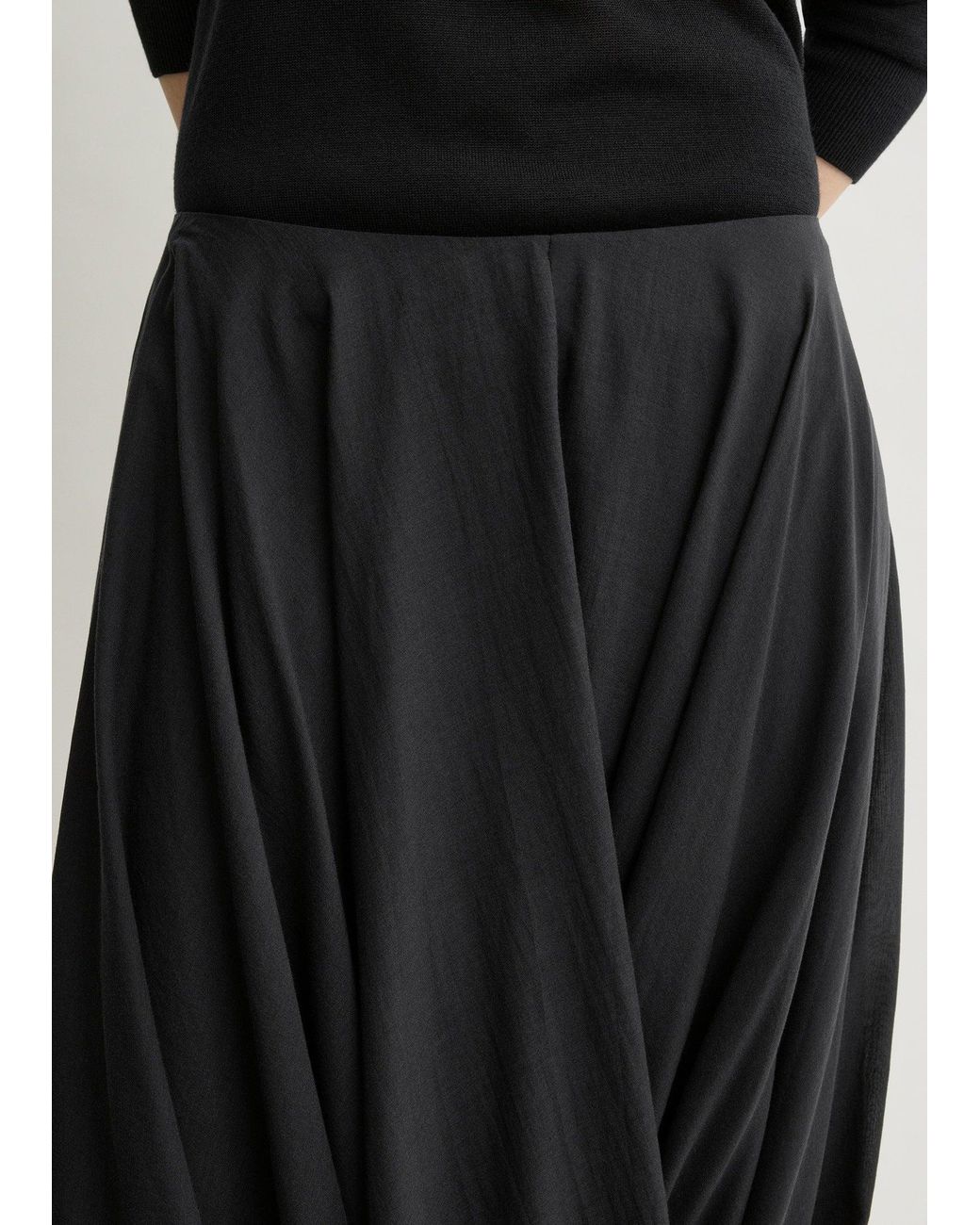 Totême Black Cocoon Skirt