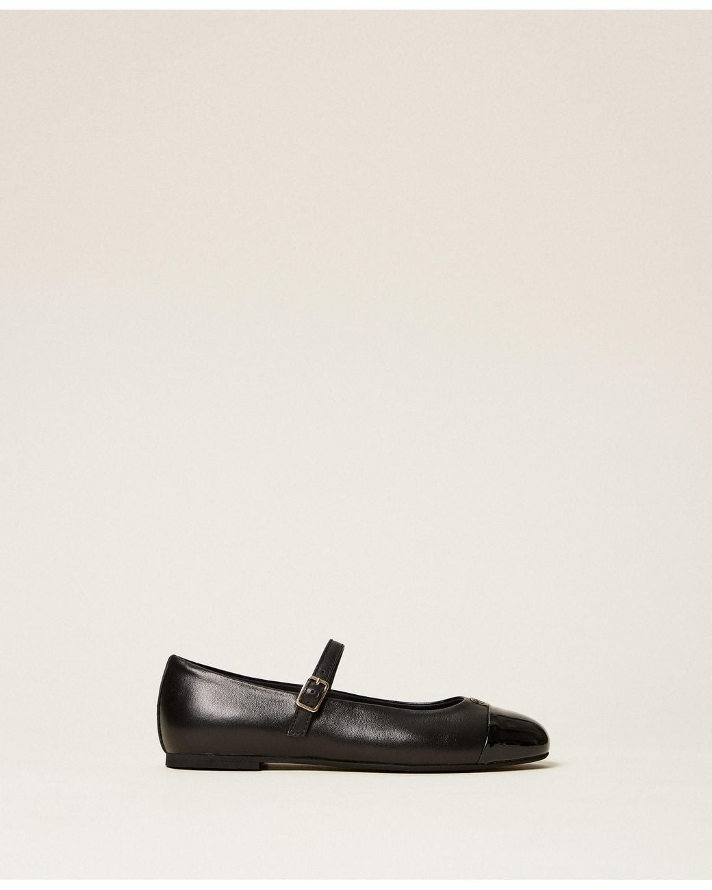 Twinset White Leather Ballerinas With Logo And Strap