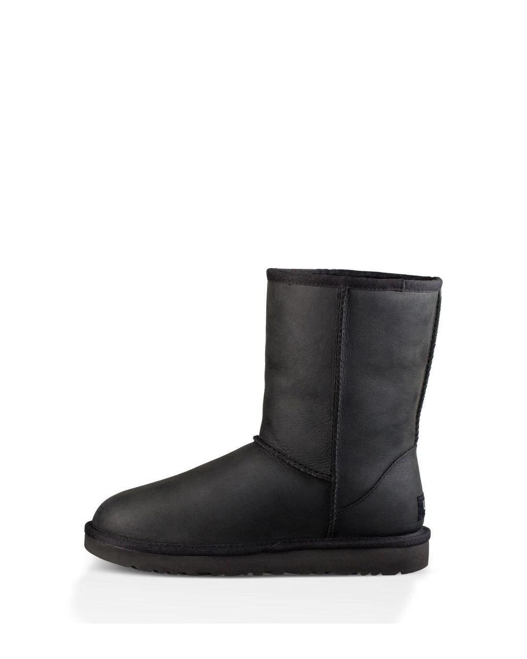UGG Classic Short Leather Classic Short Leather in Black - Save 26% - Lyst