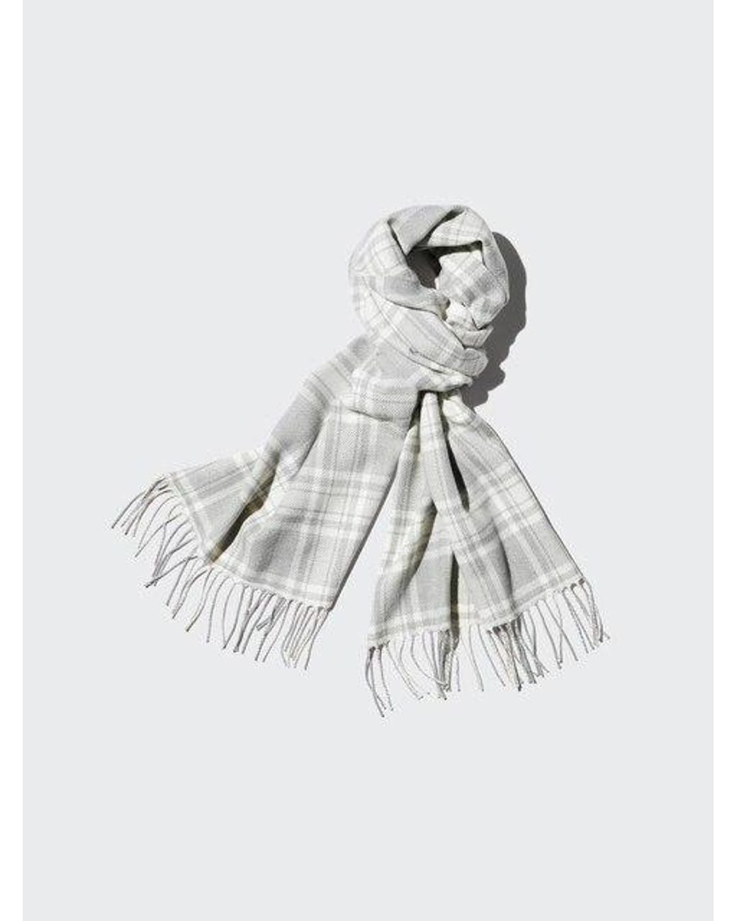Uniqlo White Heattech Scarf (Patterned) for men