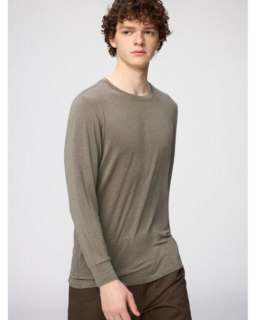 Uniqlo Gray Heattech Extra Warm Cashmere Blend Crew Neck T-Shirt (Long Sleeve) for men