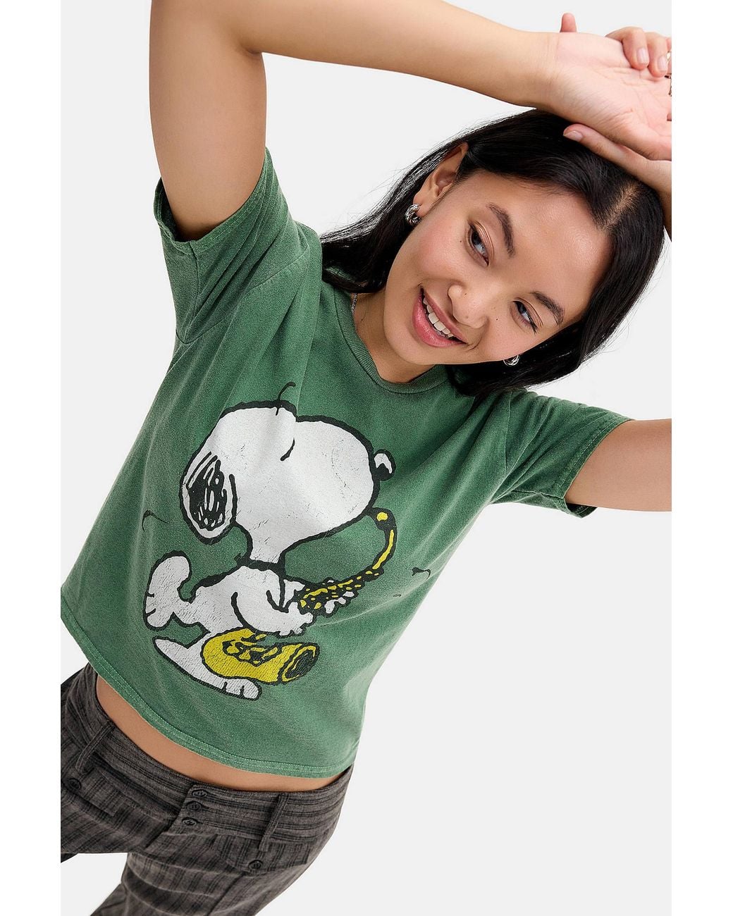 Urban Outfitters Green Uo Saxophone Snoopy Relaxed Graphic Tee