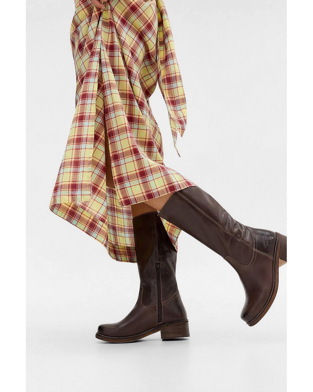 BDG Dark Brown Pull-on Leather Boots