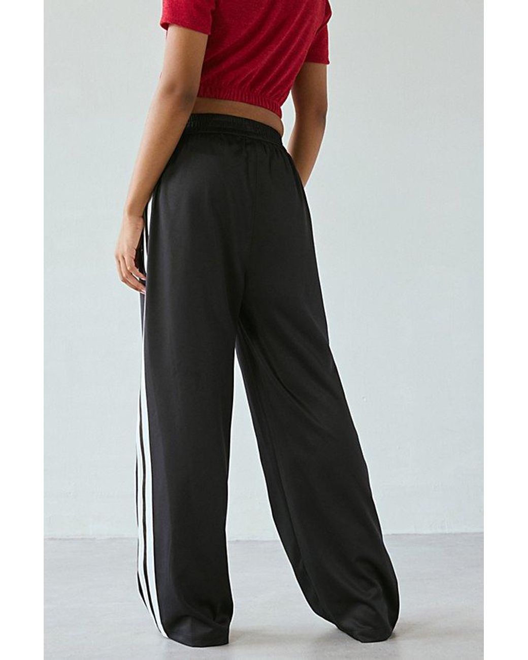 アギアトATTACHMENT Pants Side Stripe Wide Starter Side-Stripe Wide-Leg Track Pant | Urban Outfitters