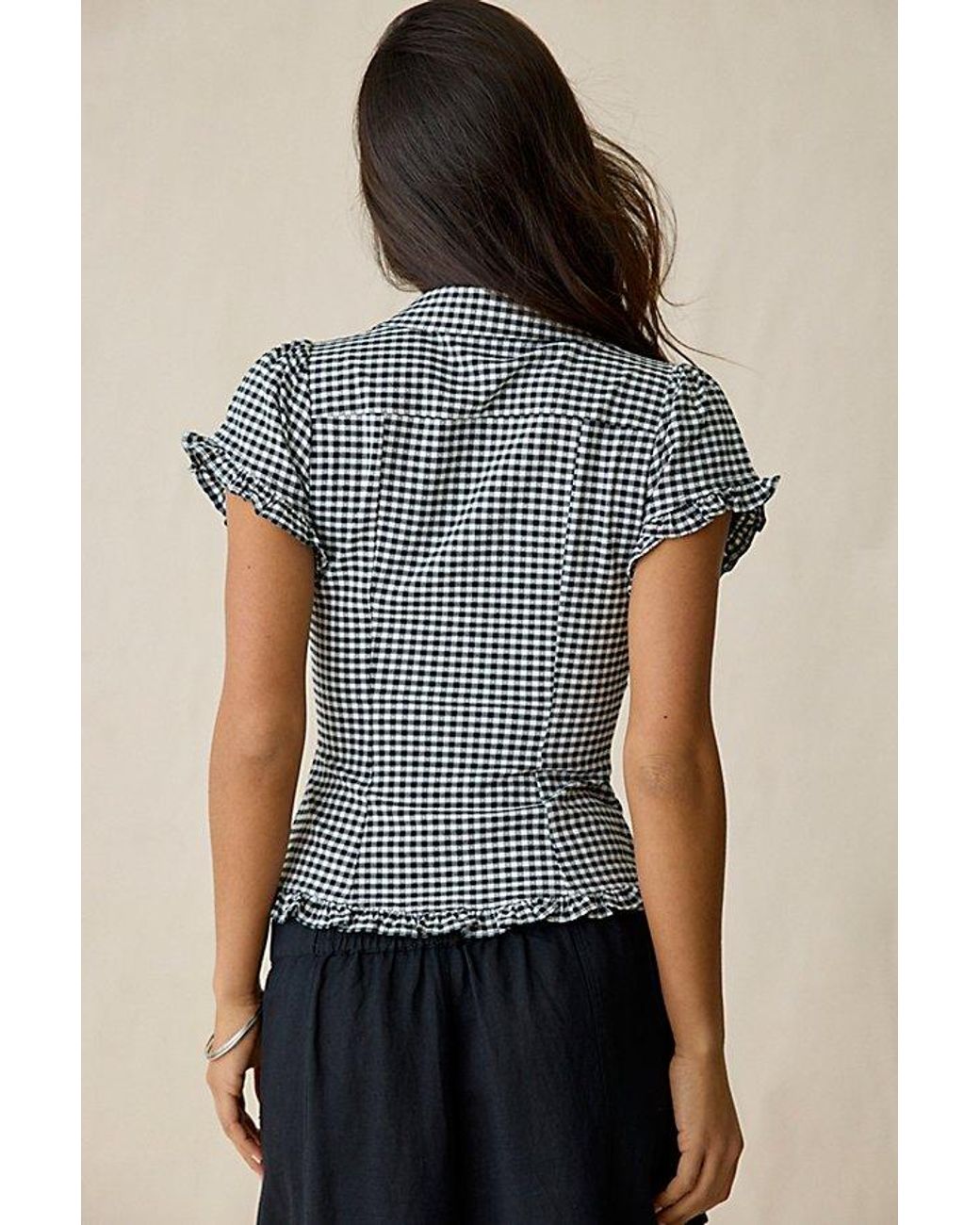 Kimchi Blue Rebecca Ruffle Split-Front Slim Short Sleeve Button-Up