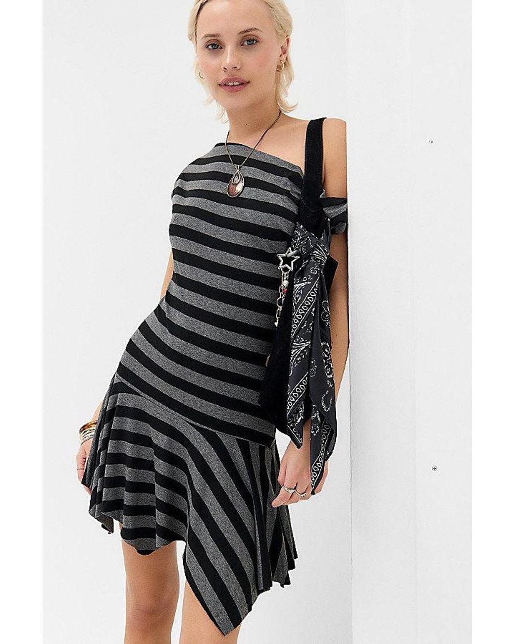 Silence + Noise Myla Off-Shoulder Mini Dress in Black | Lyst