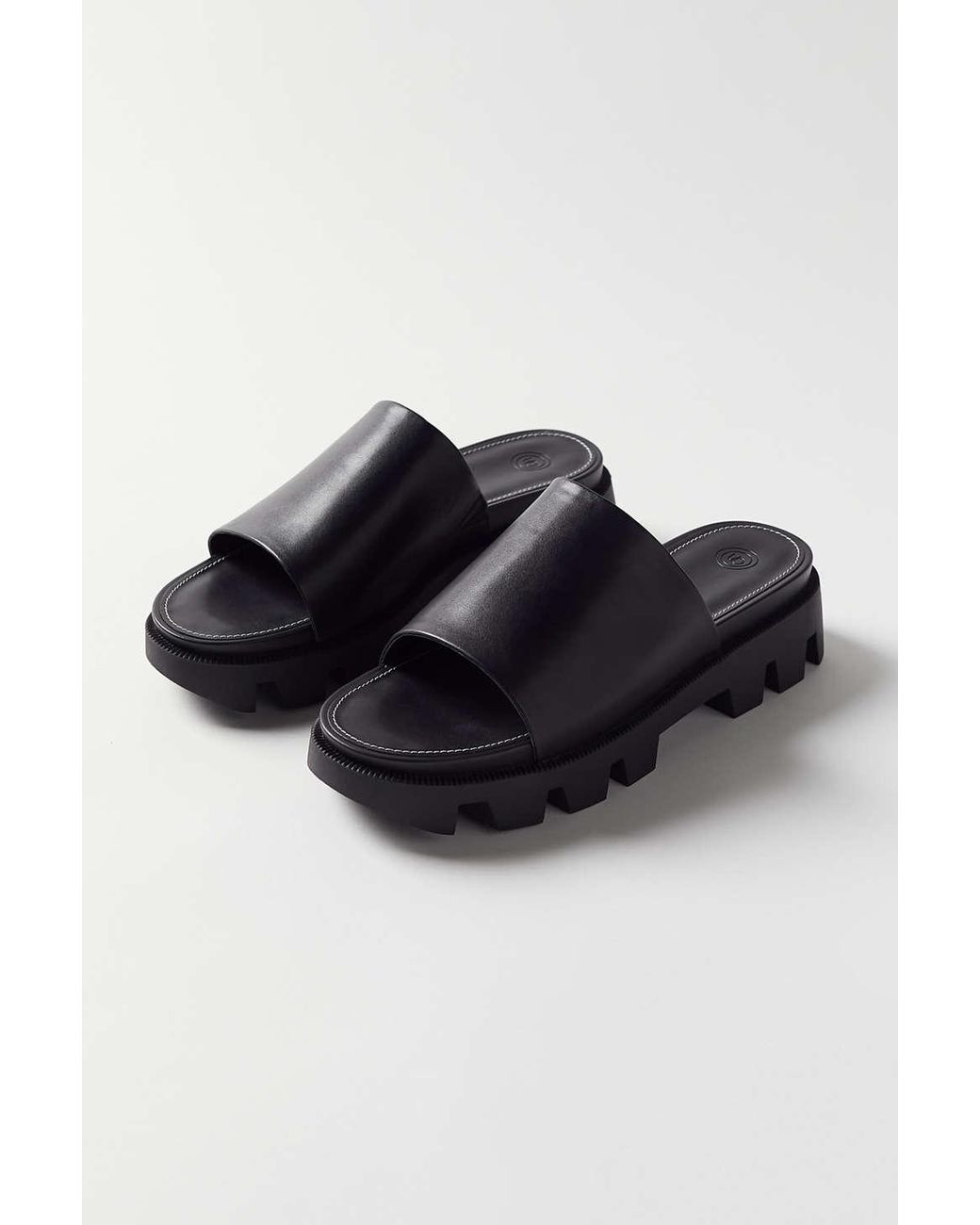 Urban Outfitters Uo Roxy Chunky Slide Sandal in Black | Lyst