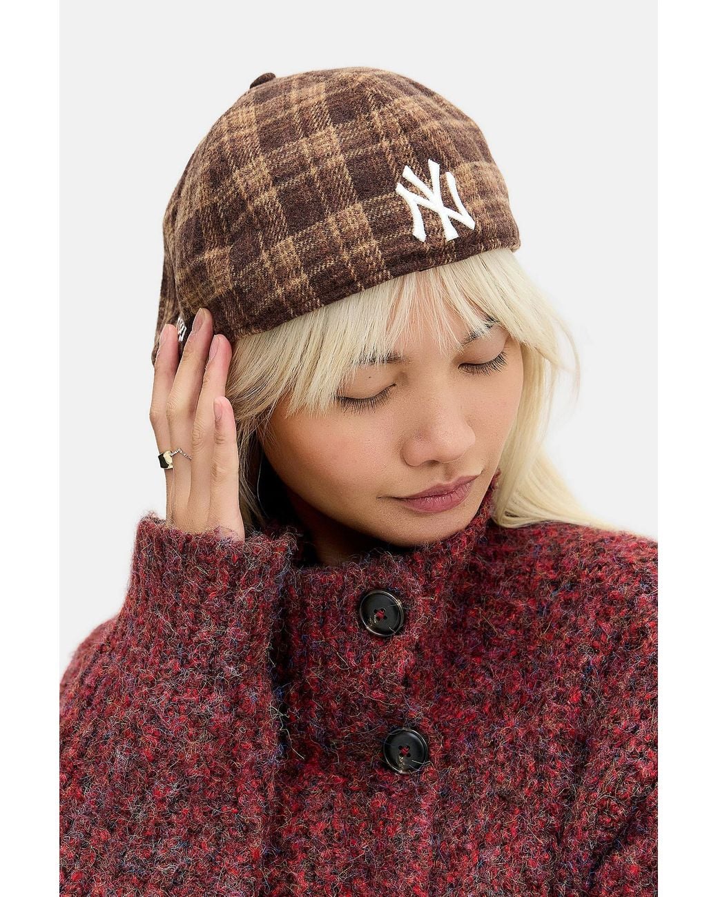 '47 Red Uo Exclusive 47b Check Flat Cap