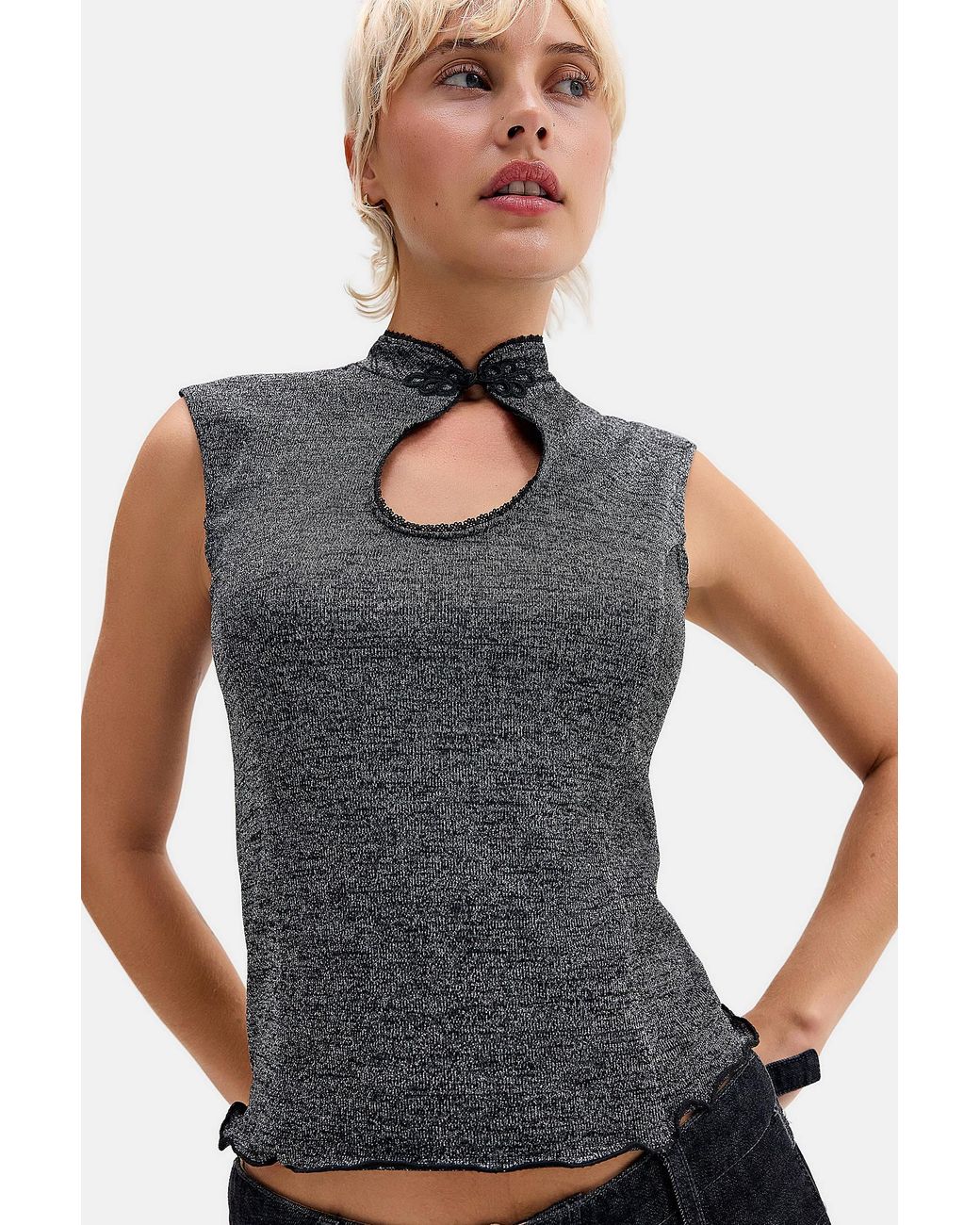 Silence + Noise Gray Silence + Noise Keyhole Lettece Hem Top