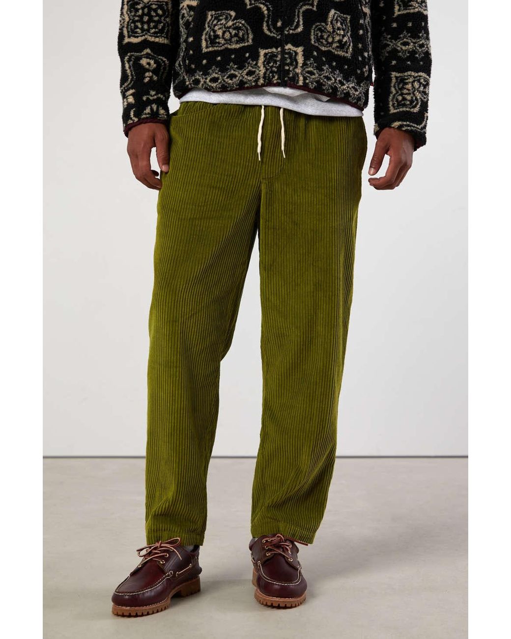 Urban Outfitters Uo Wide Wale Corduroy Beach Pant in Green for Men | Lyst