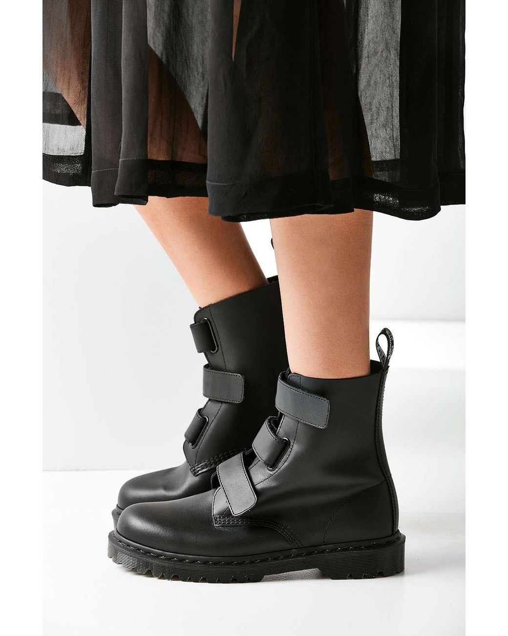 Dr. Martens Coralia Velcro Boot in Black | Lyst