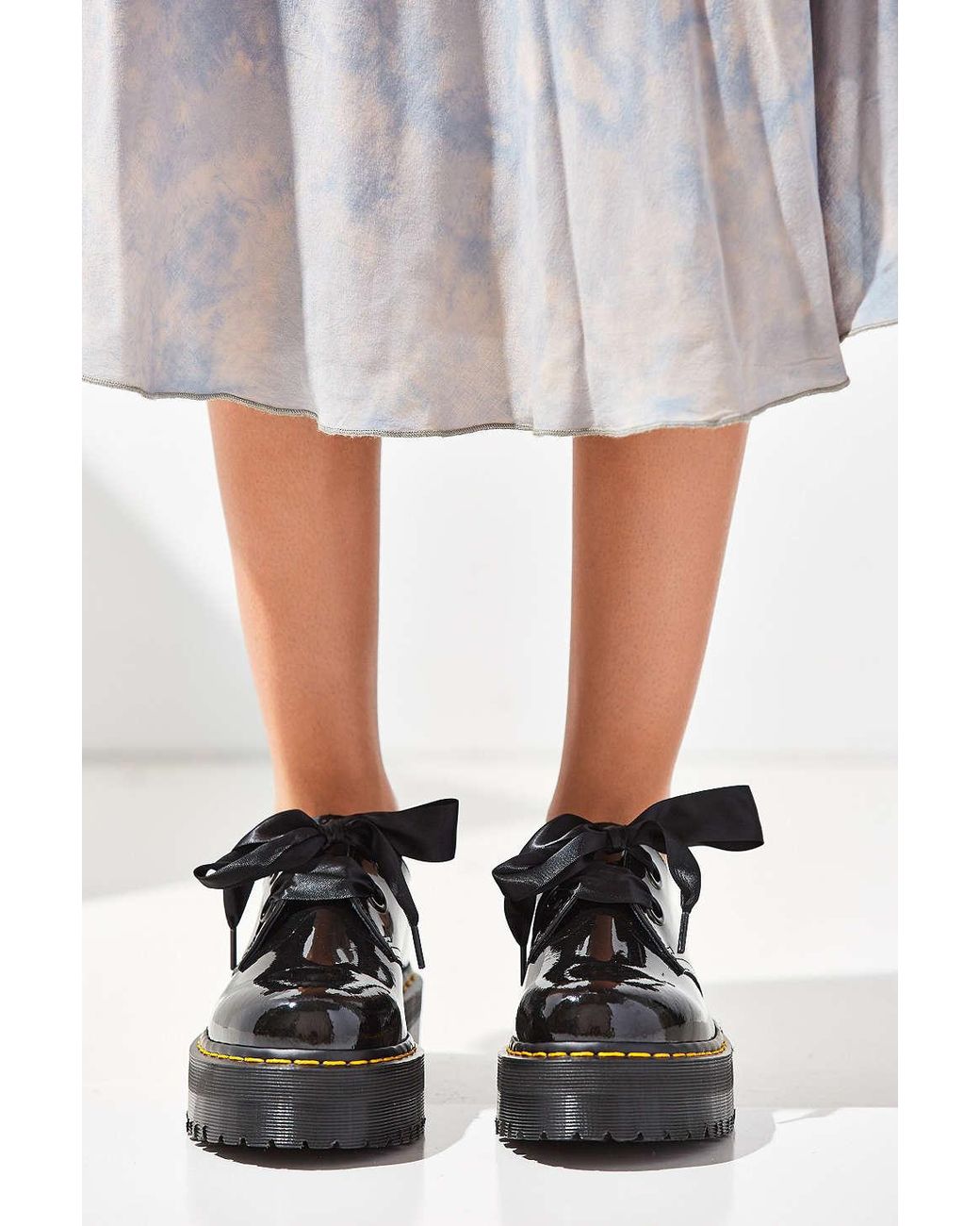 Dr. Martens Holly Patent Leather Platform Oxford in Black | Lyst