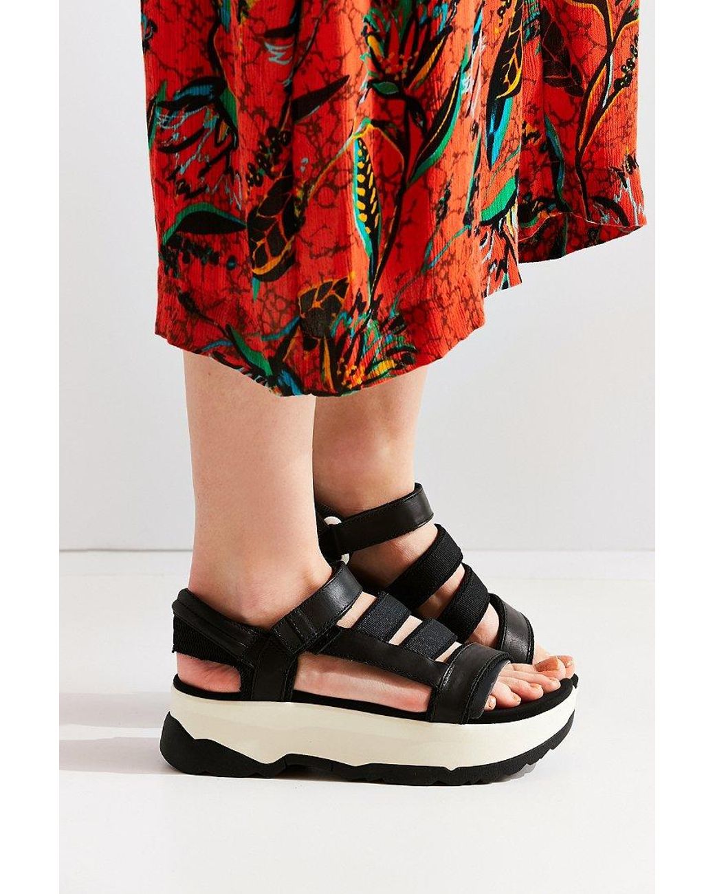 Teva Zamora Platform Sandal in Black Lyst