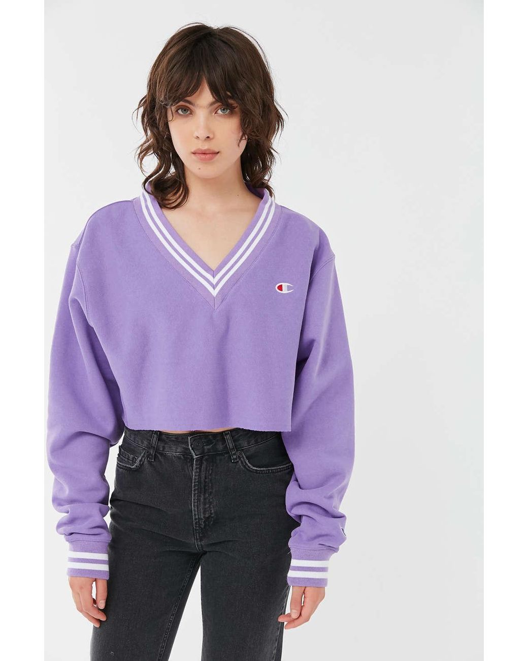 Champion Champion Uo Exclusive Oversized V-neck Cropped Sweatshirt in  Purple | Lyst