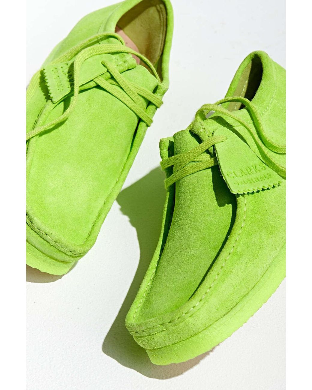 Clarks Neon Wallabee Boot in Green for Men | Lyst