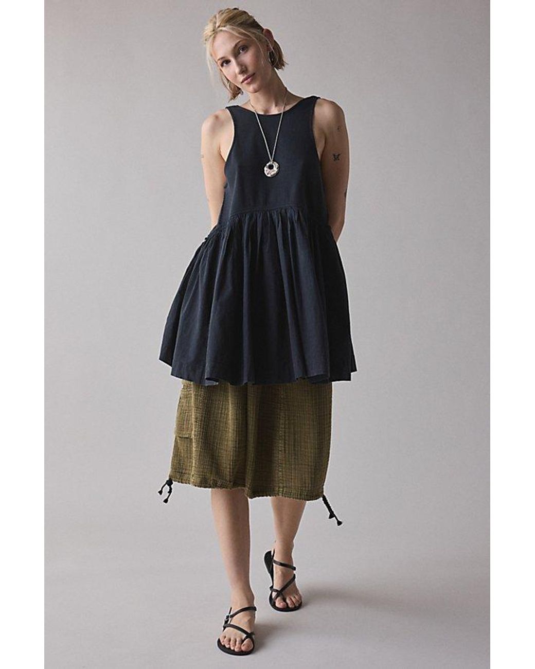 Urban Outfitters Uo Lucia Trapeze Cotton Sleeveless Mini Dress in Black |  Lyst