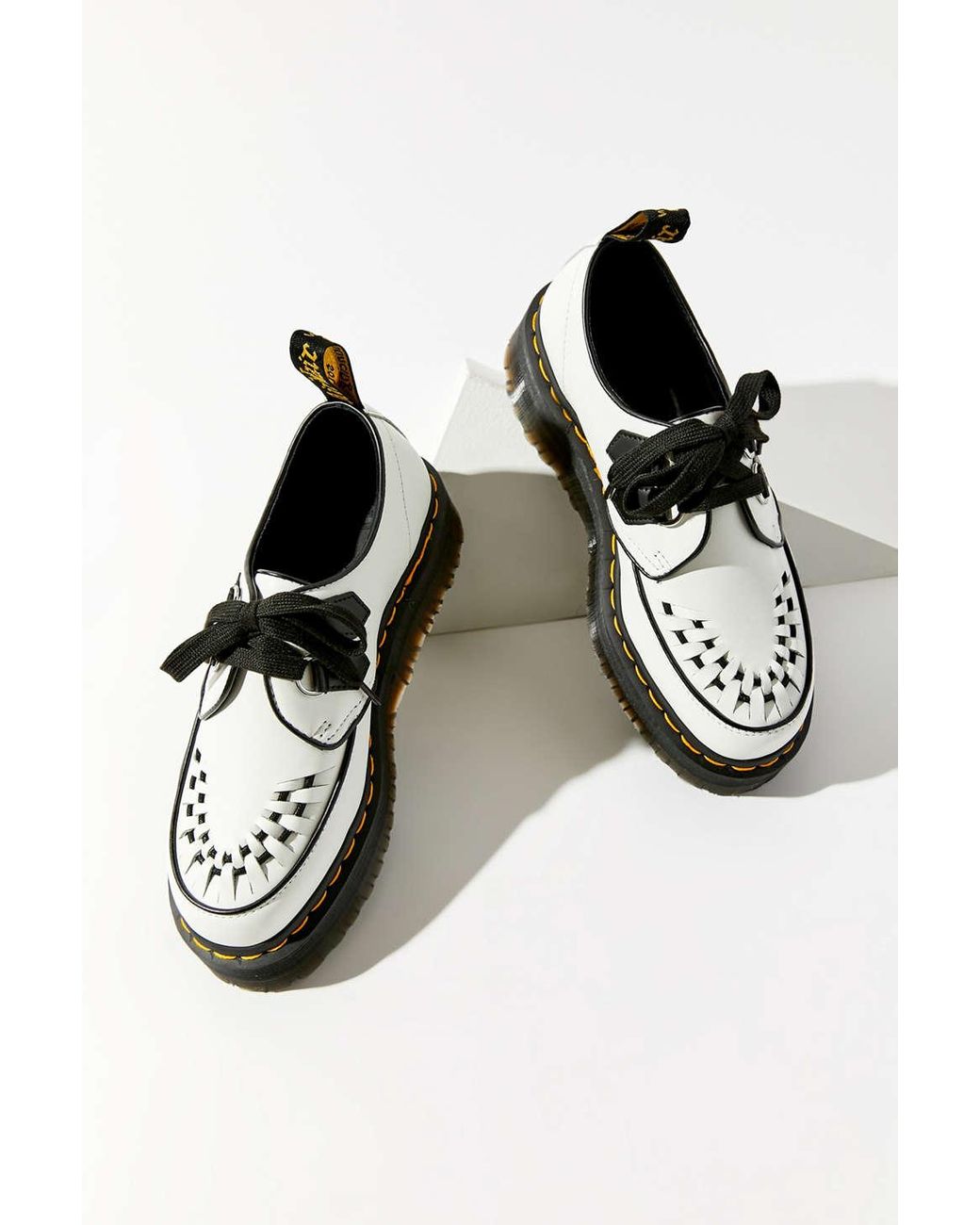 sidney platform creeper white