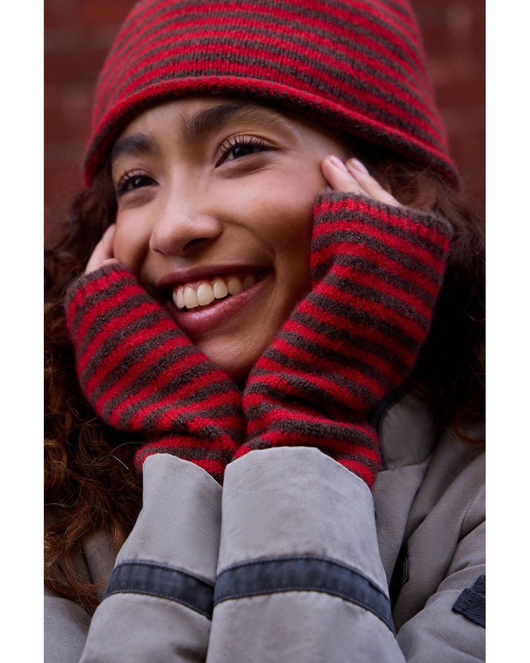 Urban Outfitters Red Uo Courtney Gloves