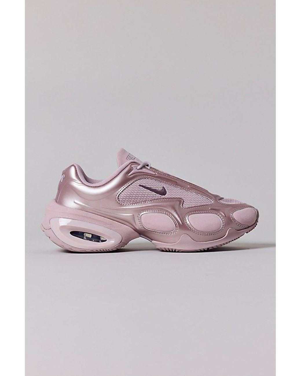 Nike Muse Roz Nike Air Max Muse Sneaker in Pink | Lyst
