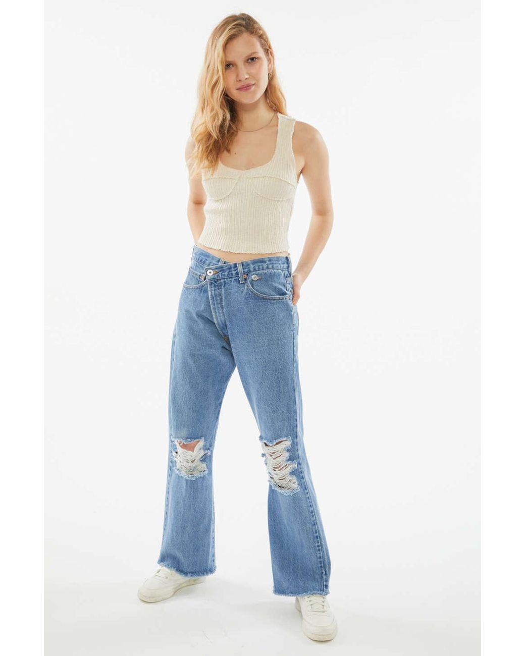 Urban Renewal Vintage Levi's Crossover Destroyed Knee Jean in Blue | Lyst