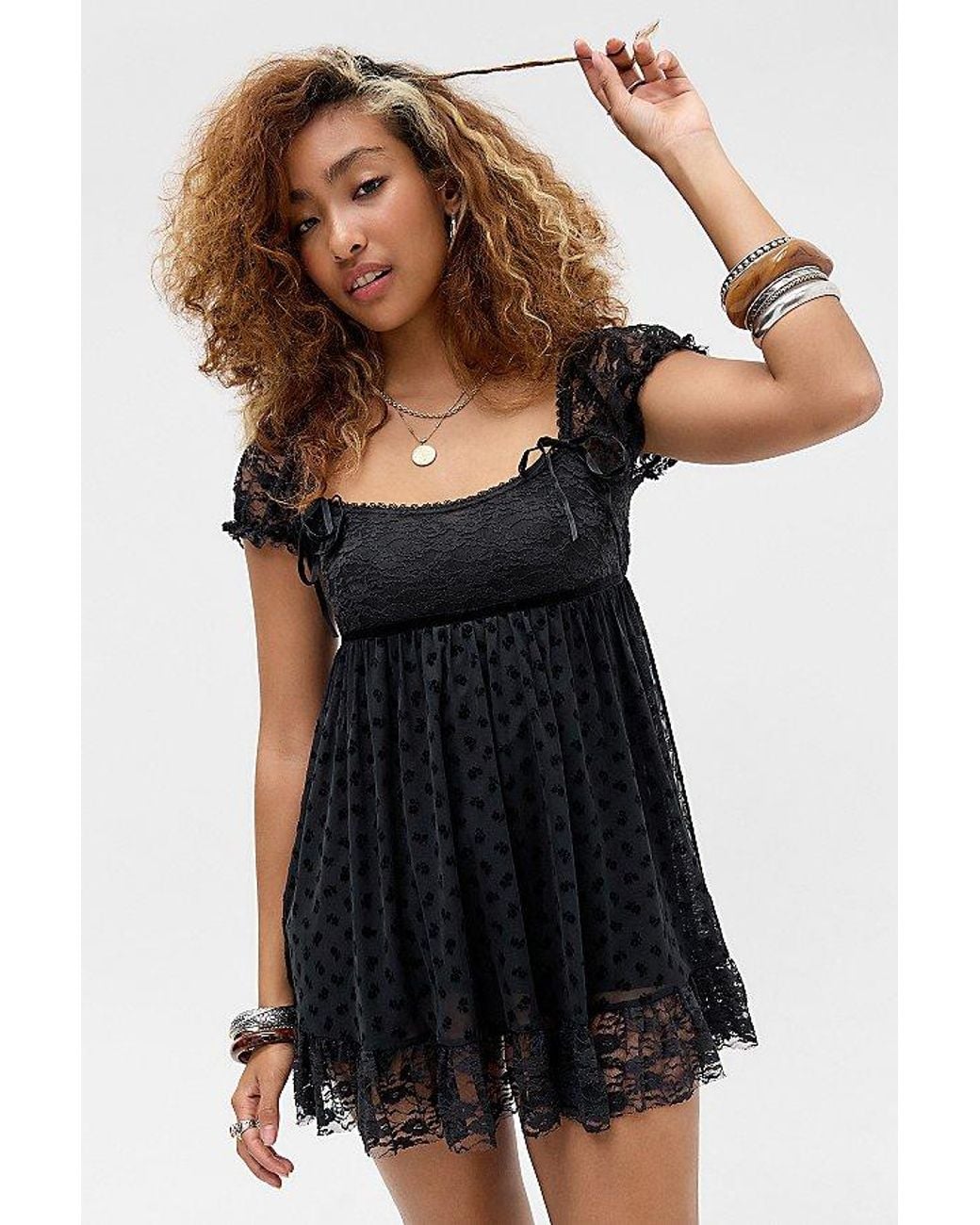 Kimchi Blue Posey Flocked Lace Romper in Black | Lyst Kimchi Blue Posey Flocked Lace Romper in Black | Lyst
