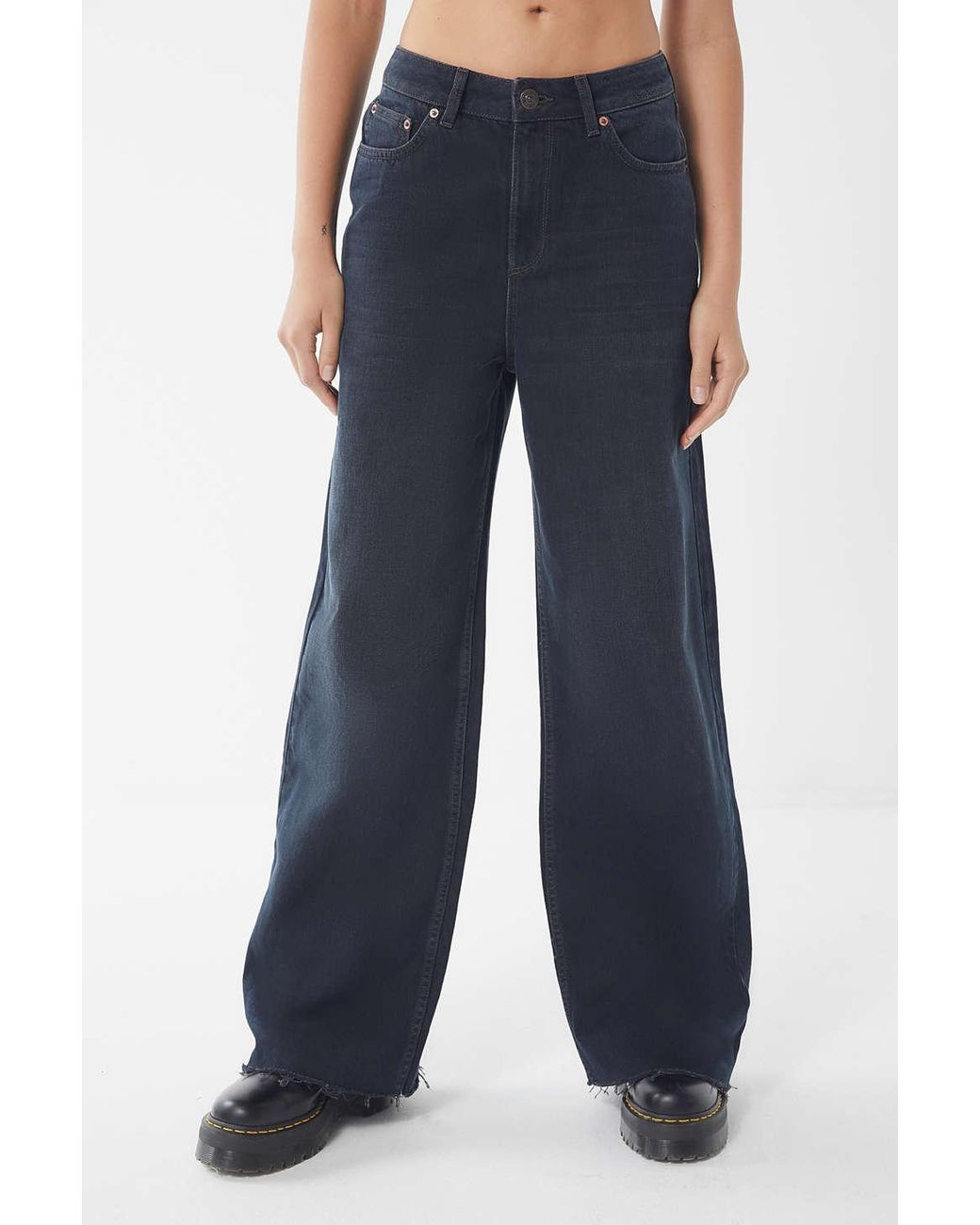 BDG Cotton Wide Leg Puddle Jean in Blue 