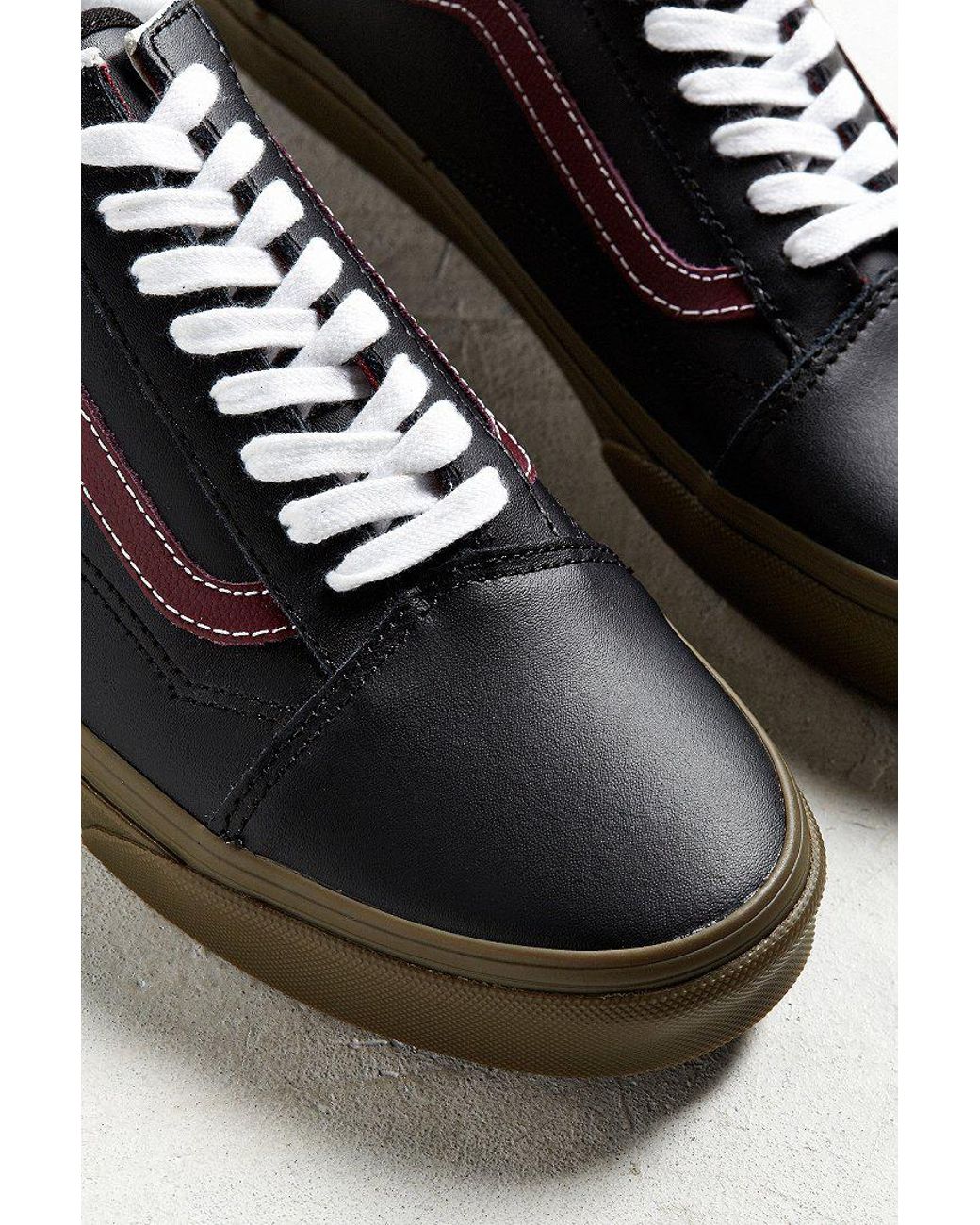 Vans Vans Old Skool Leather Gum Sole Sneaker in Black for Men | Lyst