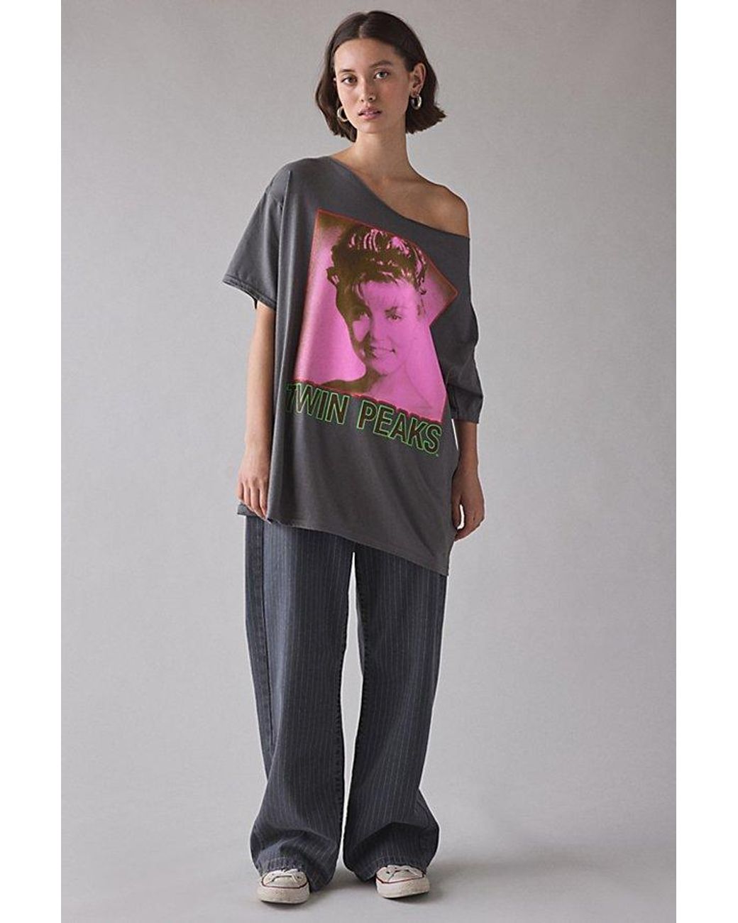 Urban Outfitters Twin Peaks Graphic Off-The-Shoulder T-Shirt Dress | Lyst Urban Outfitters Twin Peaks Graphic Off-The-Shoulder T-Shirt Dress | Lyst