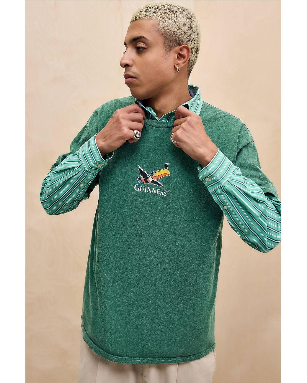 Urban Outfitters Uo Green Guinness Graphic Tee for men
