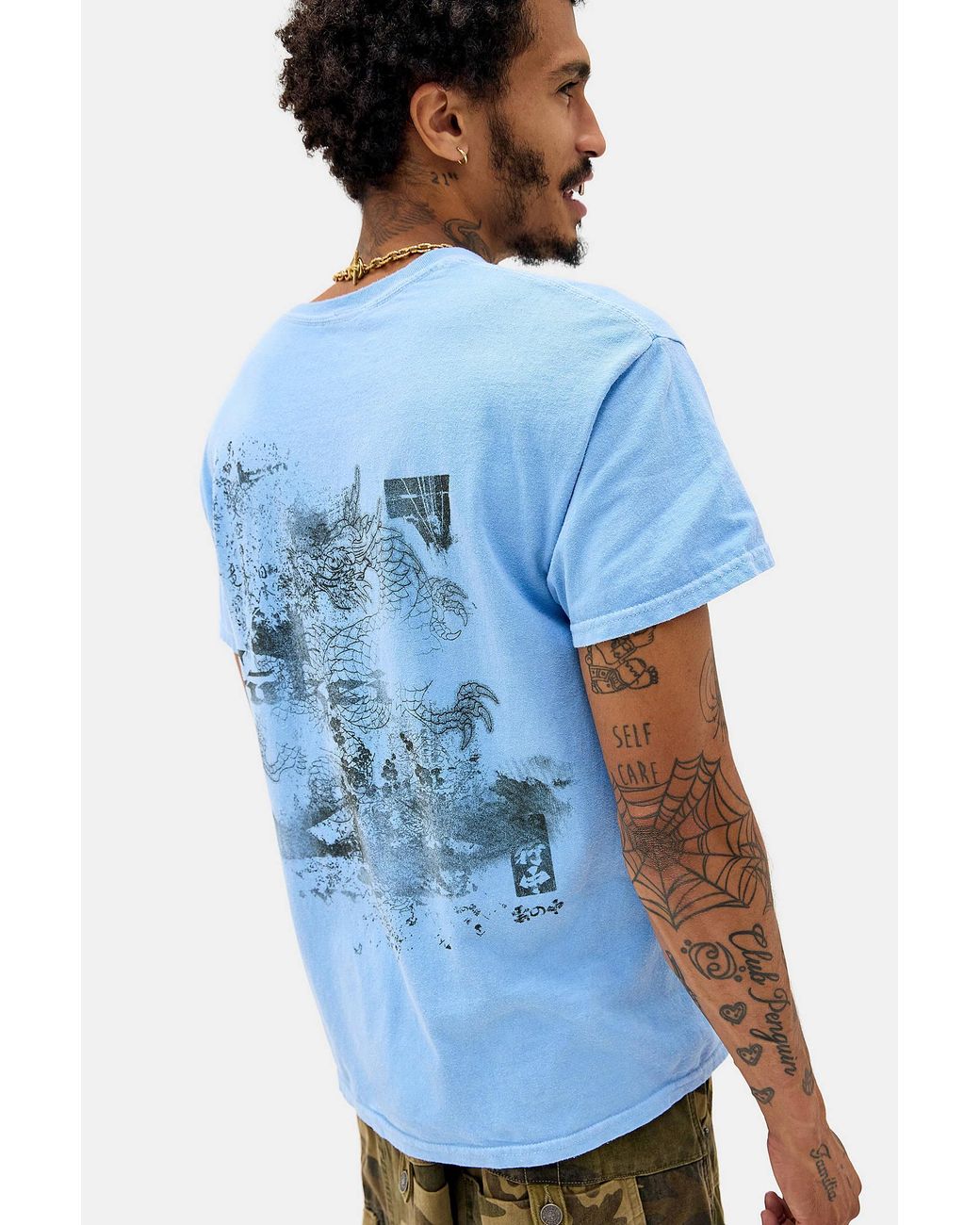 Urban Outfitters Blue Uo Splatter Dragon Graphic Tee for men