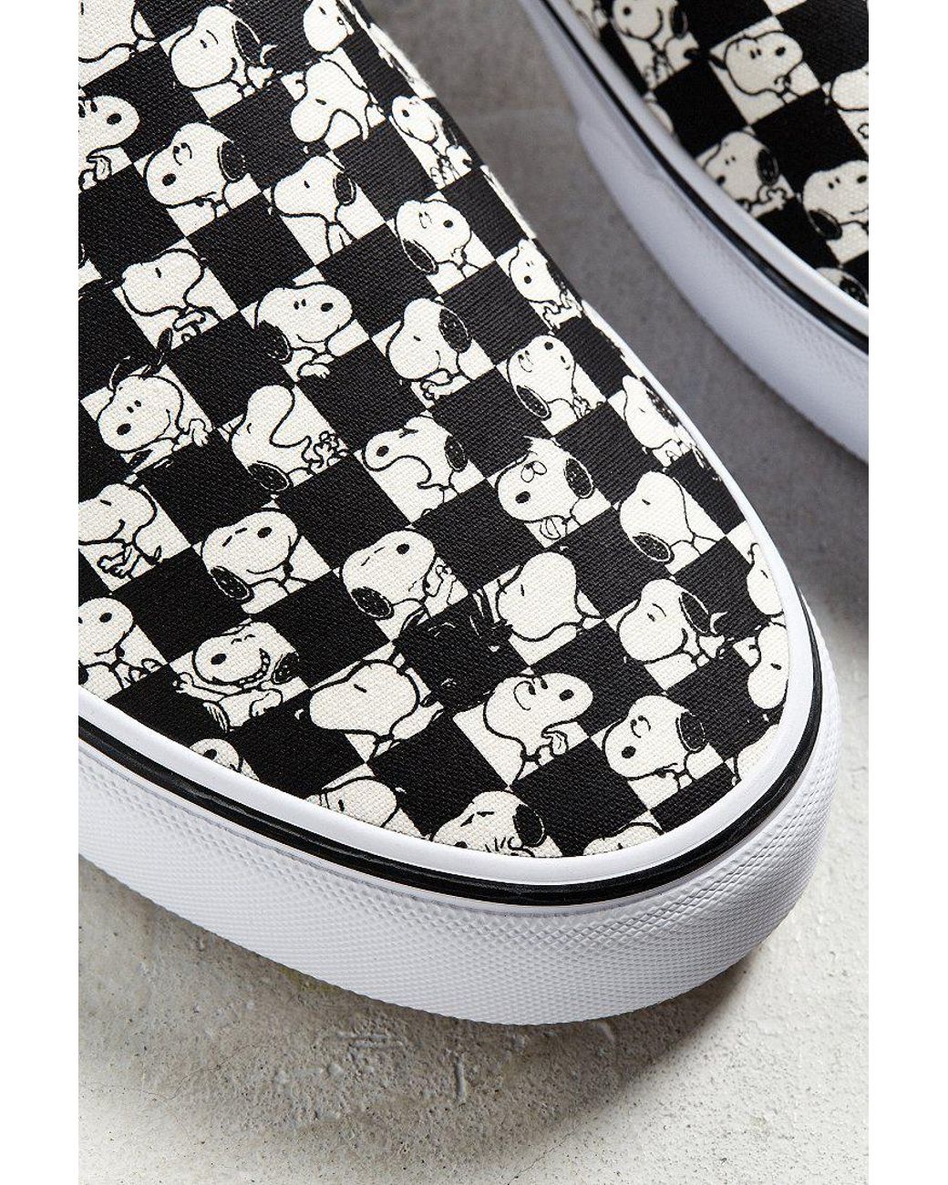 Vans X Peanuts Classic Slip-on Snoopy Checkerboard Sneaker in Black for Men  | Lyst