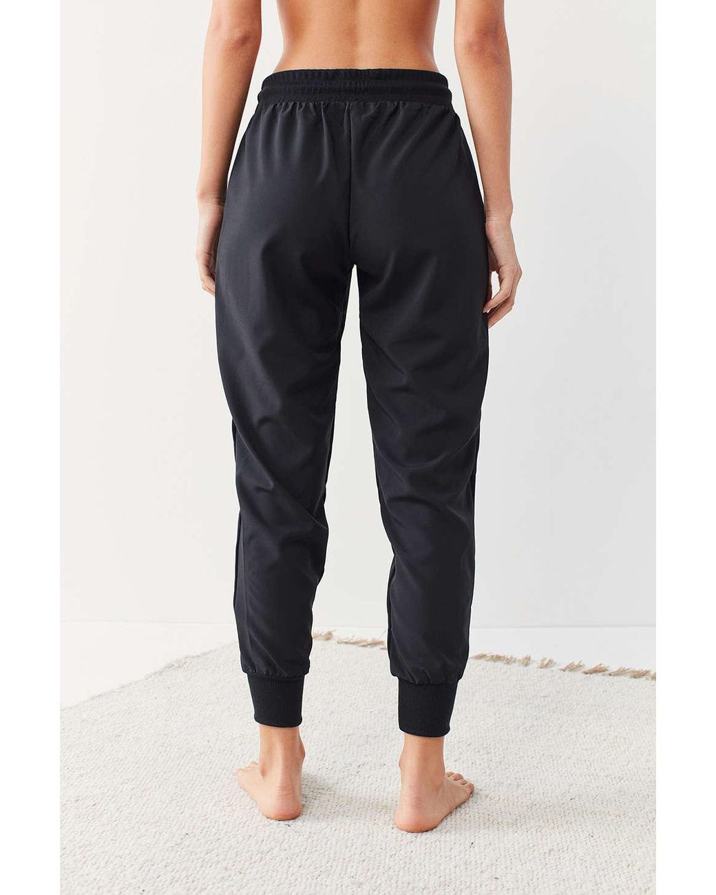 No Boundaries Black Soot Woven Jogger Pants - Large : : Fashion